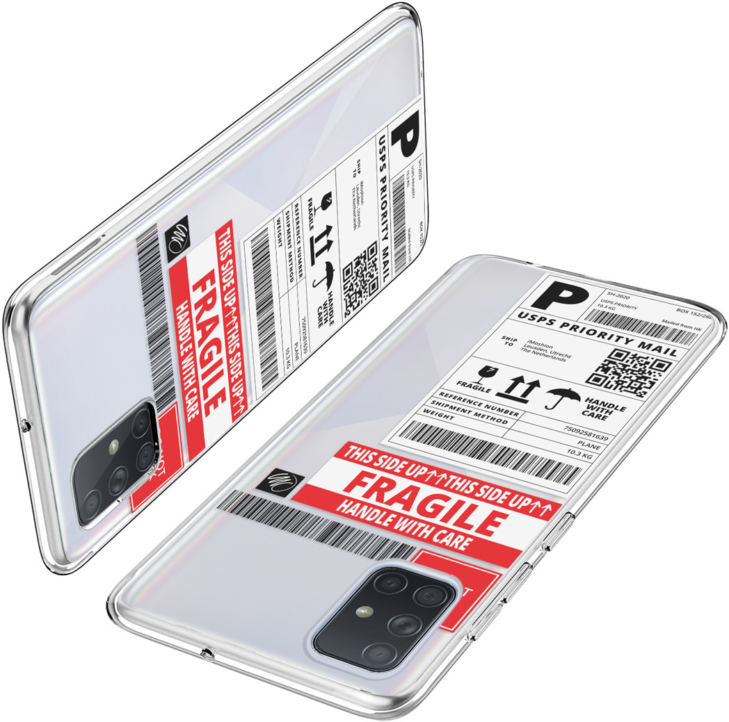 Telefoonhoesjes met een USPS Priority Mail label ontwerp. De telefoon is wit met tekst en een barcode.