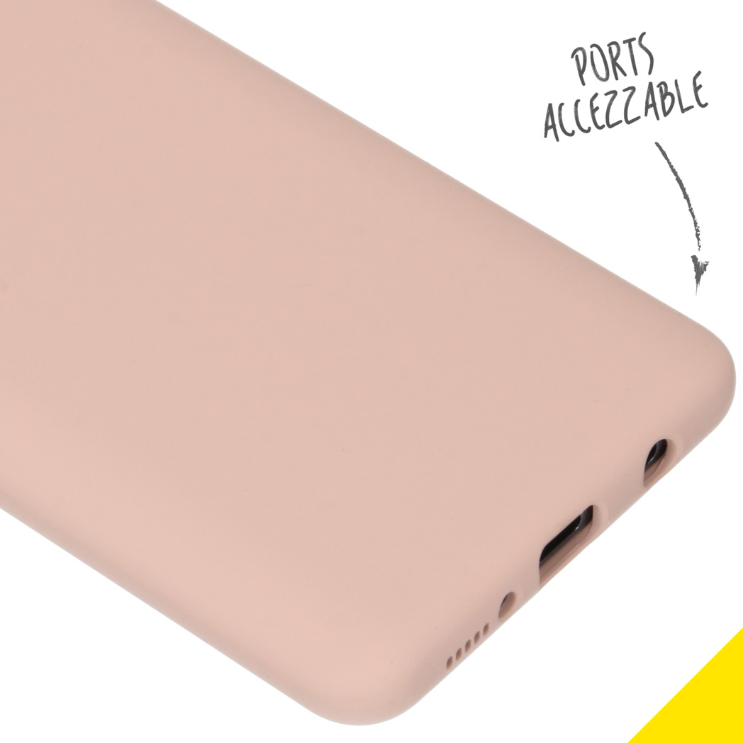 Una custodia per telefono con porte accessibili. La custodia è di colore rosa.