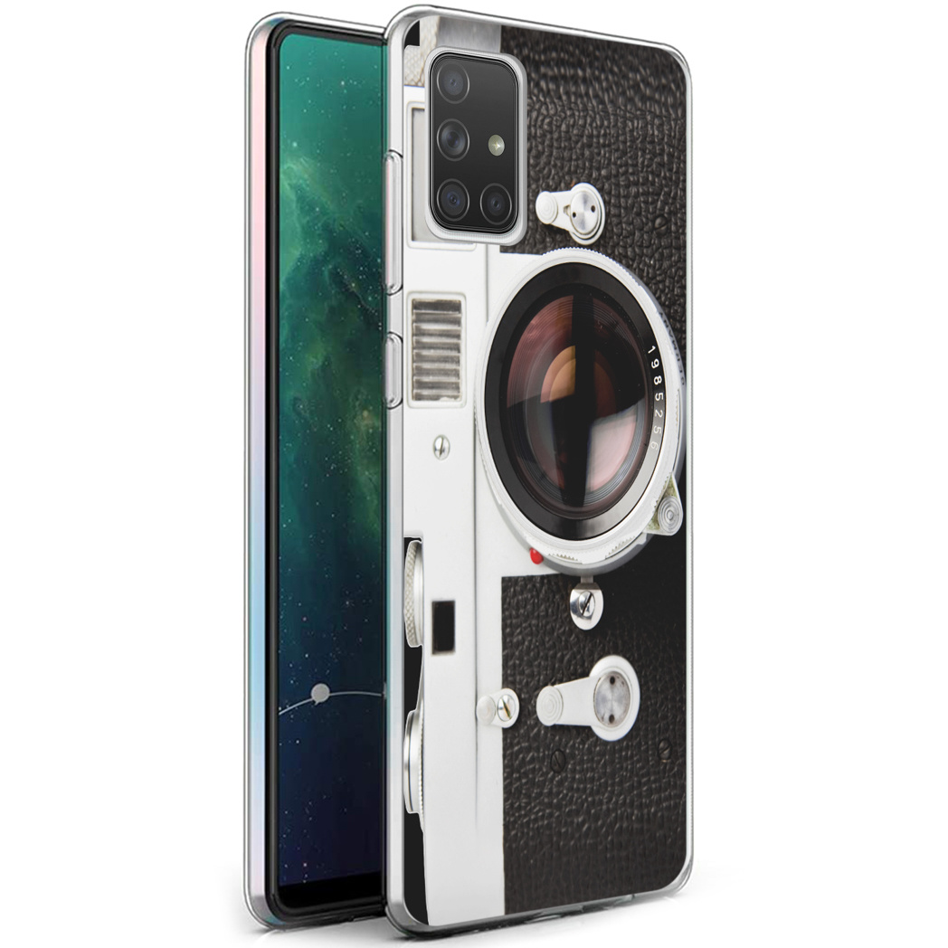 Telefoonhoesje met cameradesign en telefoon, op een witte achtergrond.