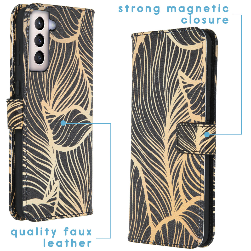 Coque de téléphone avec un motif en forme de feuille, avec des étiquettes de texte ajoutées.