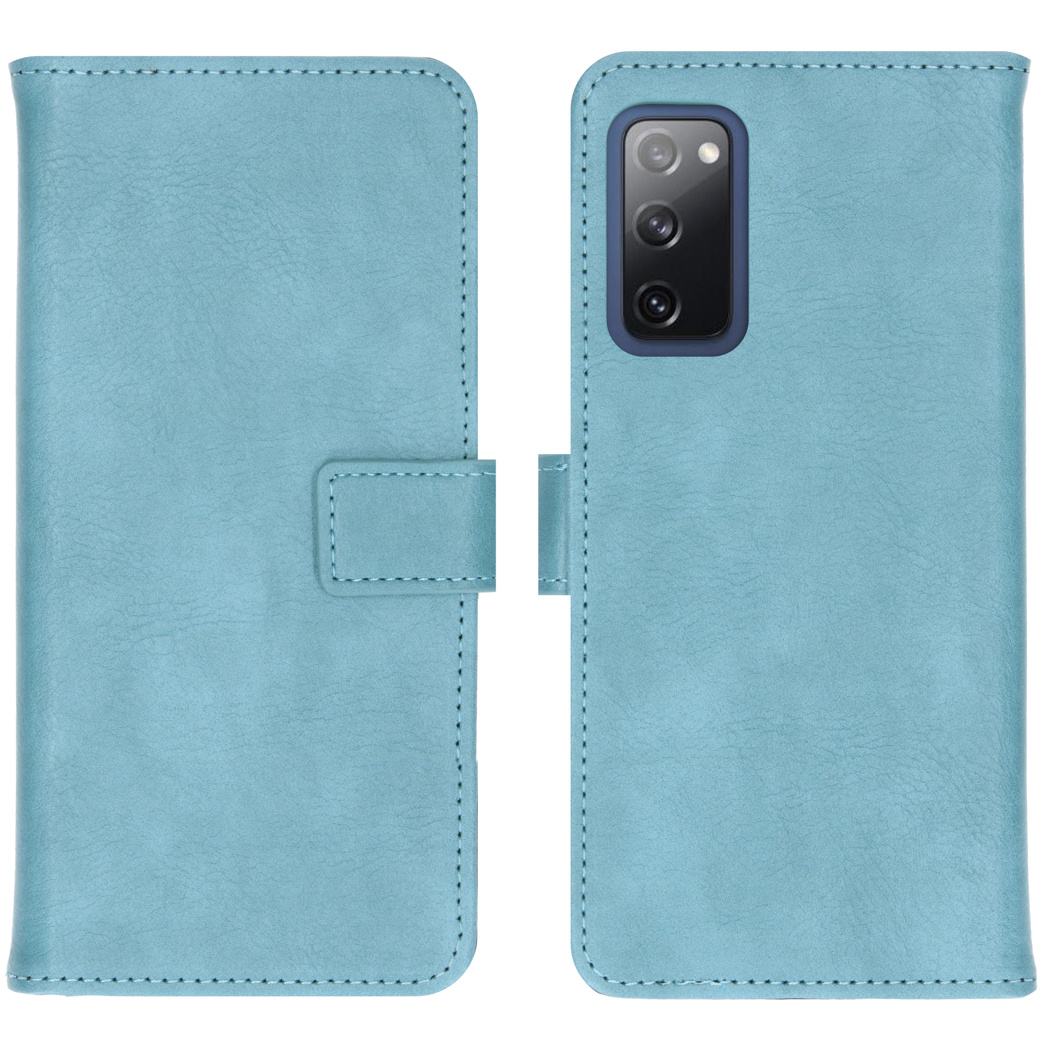 Blauwe telefoonhoes, open, met de telefoon zichtbaar.