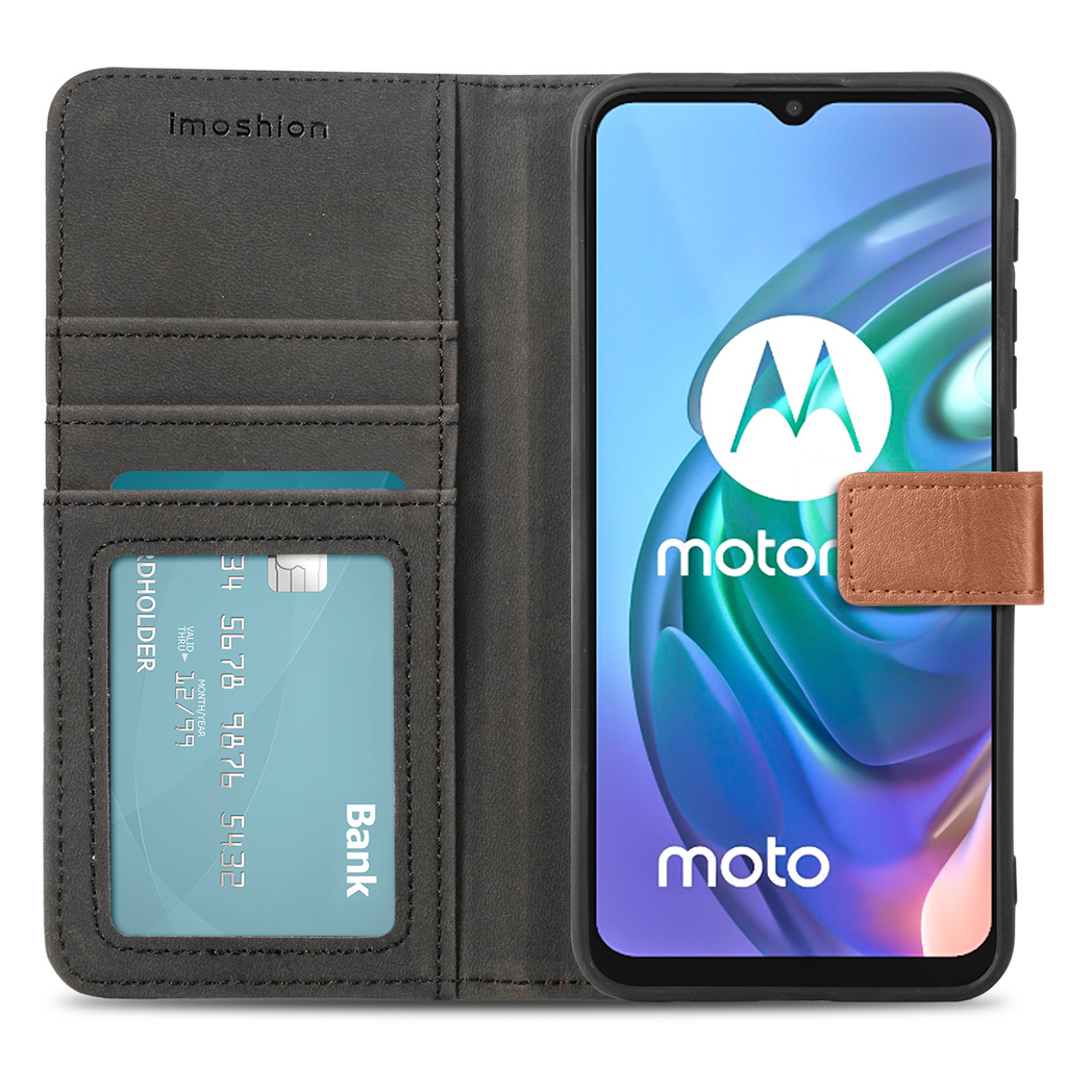 Een telefoonhoesje met een bankpas en een telefoon. De telefoon heeft het motorola-logo.