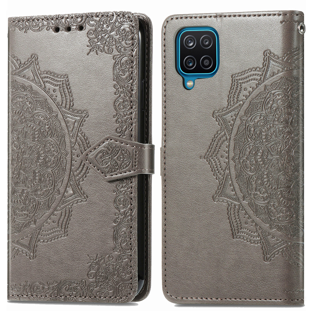 Grijze telefoonhoes met een mandala-ontwerp, met een flap en knoopsluiting.
