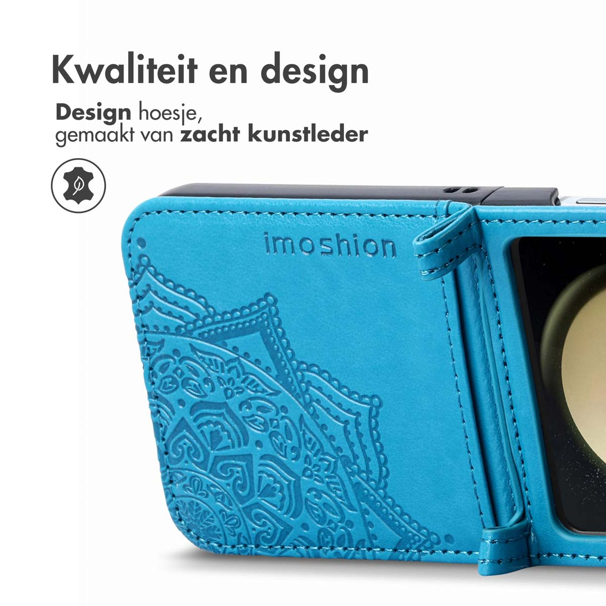 Coque de téléphone turquoise avec un motif mandala. Gros plan d'une partie de la coque avec texte.