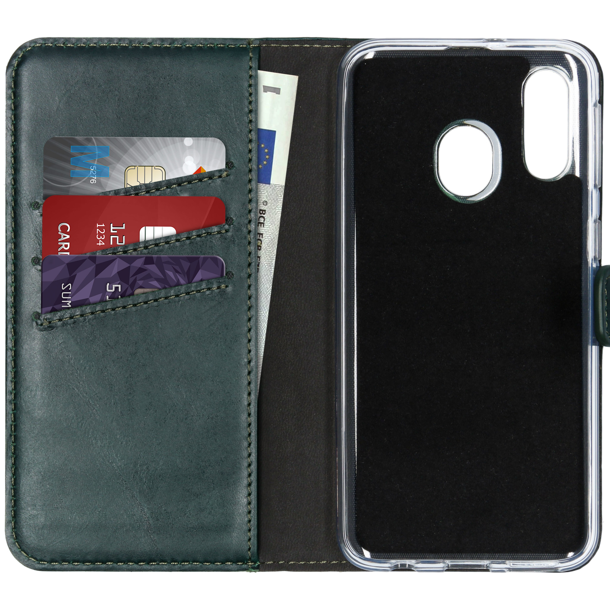 Un étui portefeuille en cuir vert avec des cartes et de l'argent à l'intérieur, et un étui de téléphone transparent.