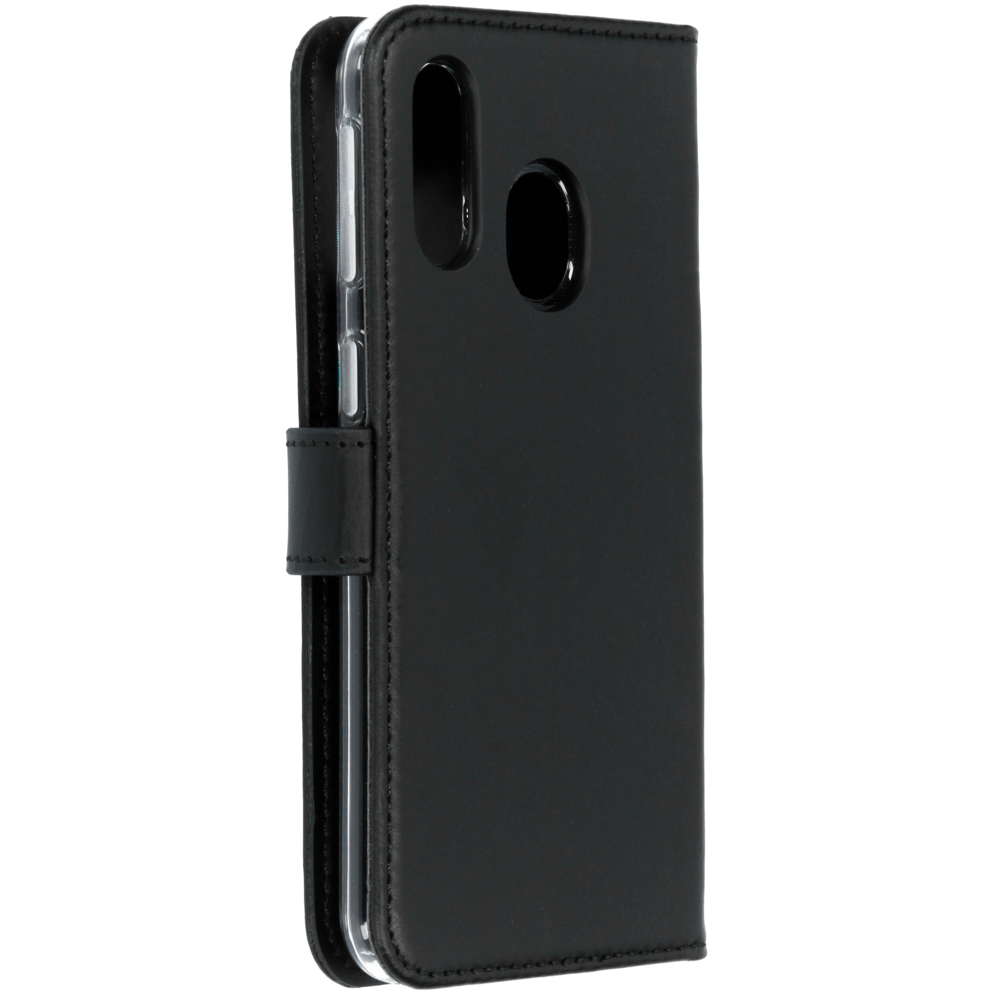 Een zwarte telefoonhoes, gesloten, met een magnetische sluiting.