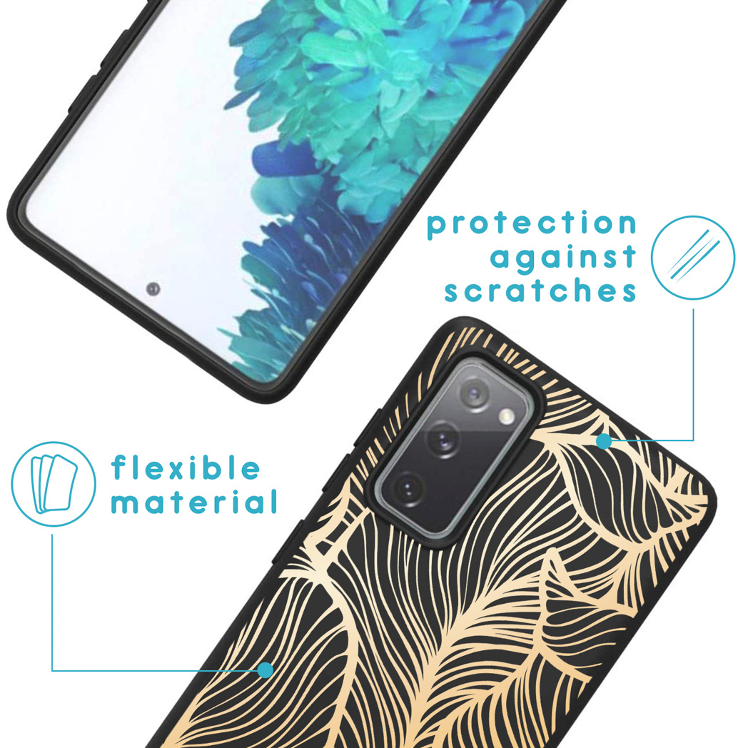 Custodia per telefono nera con design a foglie dorate, materiale flessibile e protezione dai graffi.