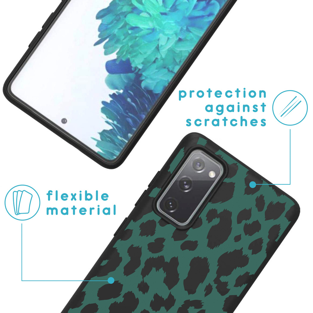 Una custodia per telefono con stampa leopardata verde. Due diagrammi mostrano il materiale flessibile e la protezione.