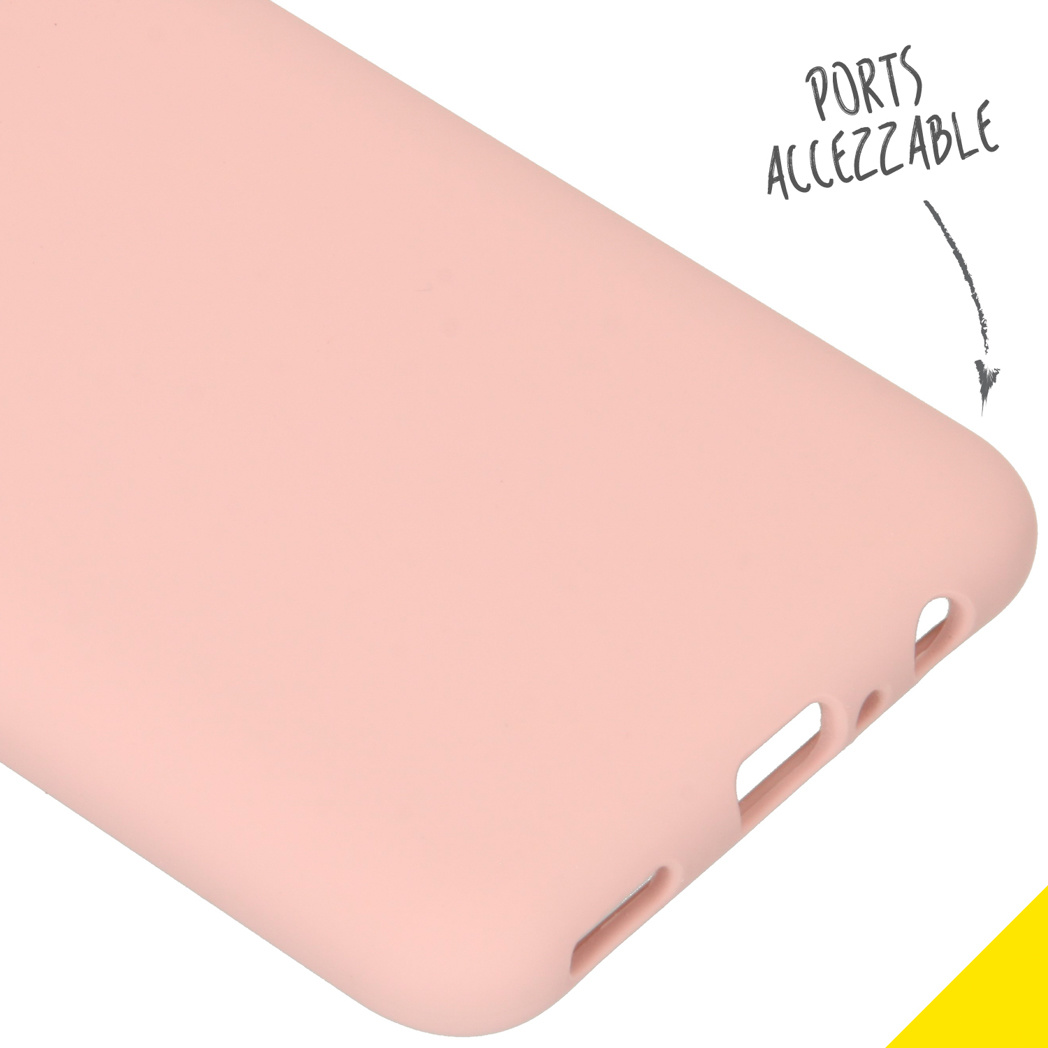 Una custodia per telefono rosa mostra che le porte sono accessibili. La custodia del telefono è curva.