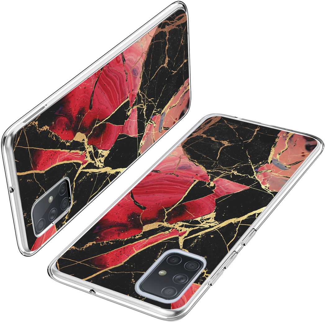 Twee telefoonhoesjes met een marmerontwerp. Het marmer is zwart, rood en goud. De hoesjes zijn transparant.