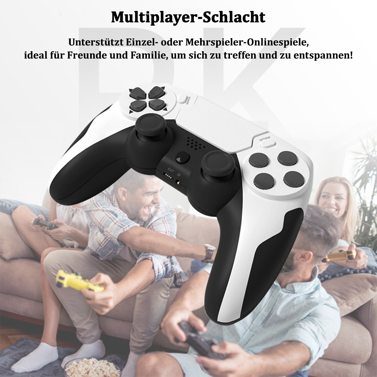 Due controller di gioco in bianco e nero. Un gruppo di persone gioca sullo sfondo.