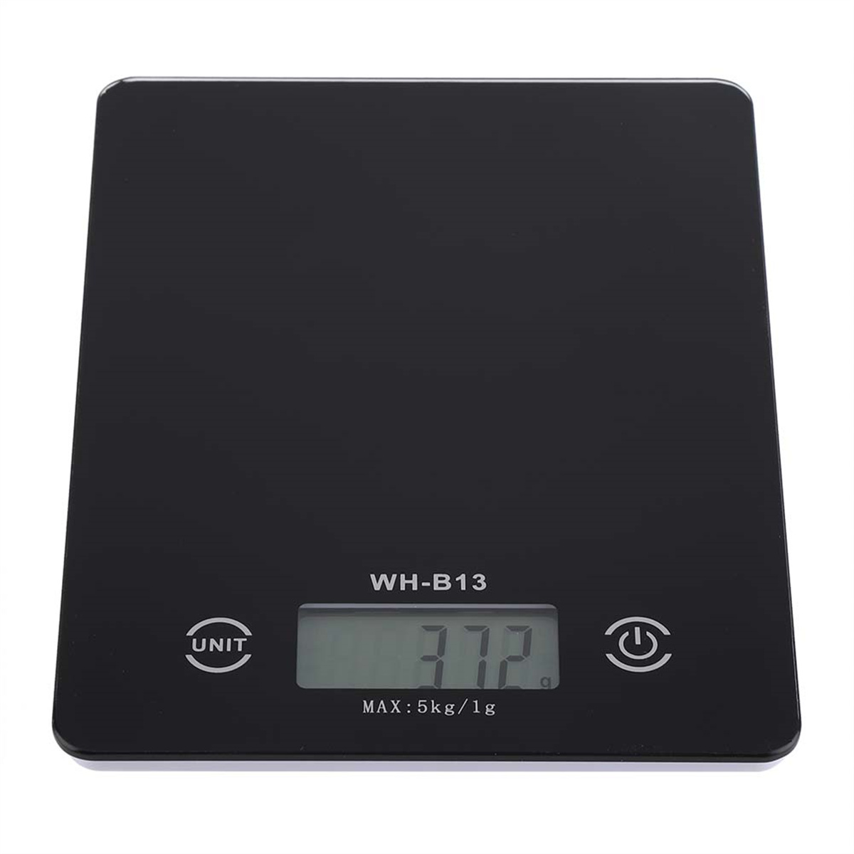 Eine schwarze digitale Küchenwaage mit einer Anzeige von 372 Gramm. Weißer Hintergrund.