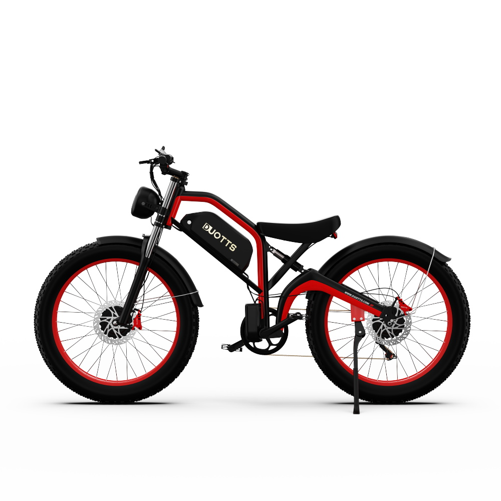 Una bicicletta elettrica con dettagli rossi su sfondo bianco.