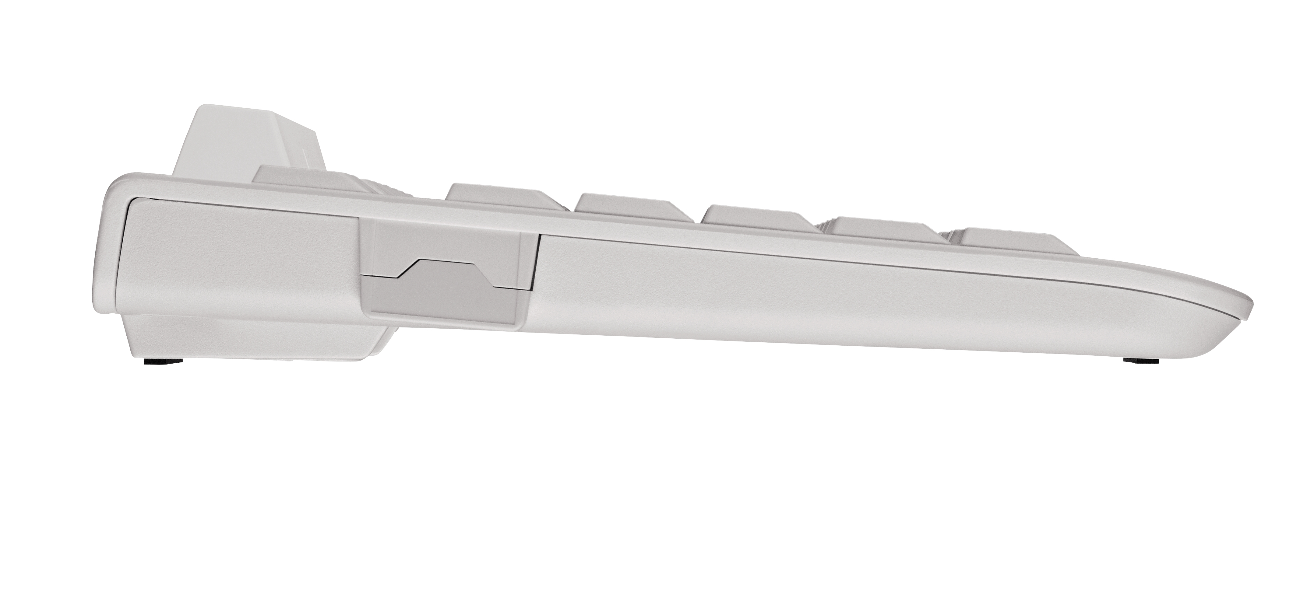 Eine weiße Tastatur von der Seite. Es hat ein leicht abgewinkeltes Design.