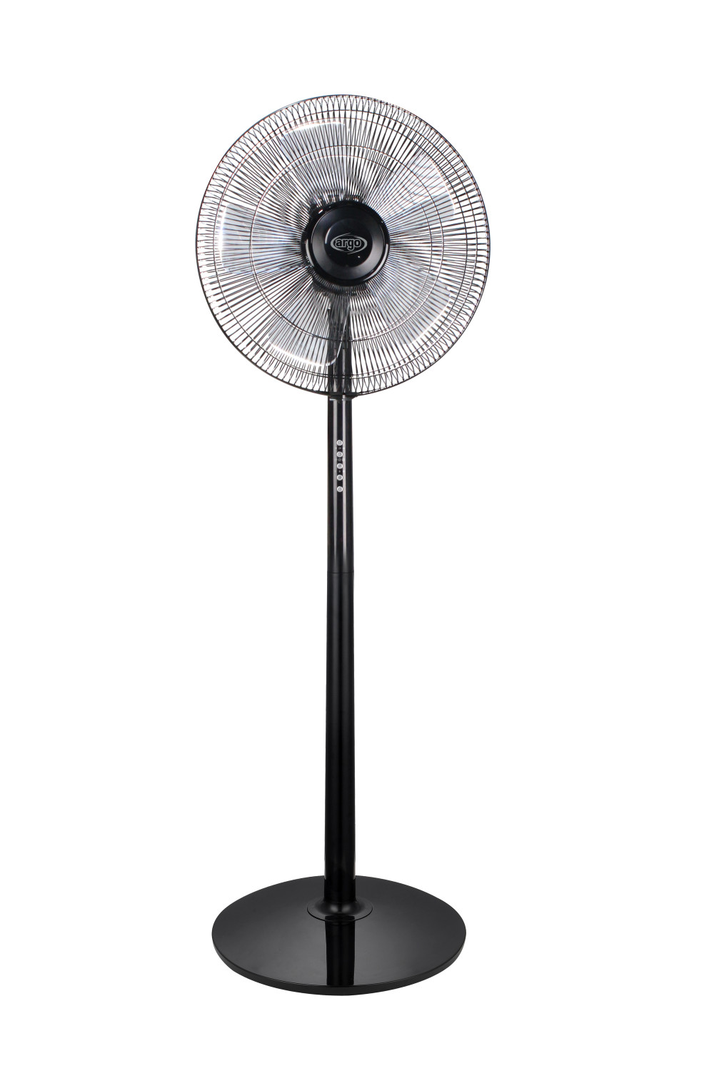 Ventilatore a colonna nero su sfondo bianco. Ha una base rotonda, un supporto alto e una testa del ventilatore.