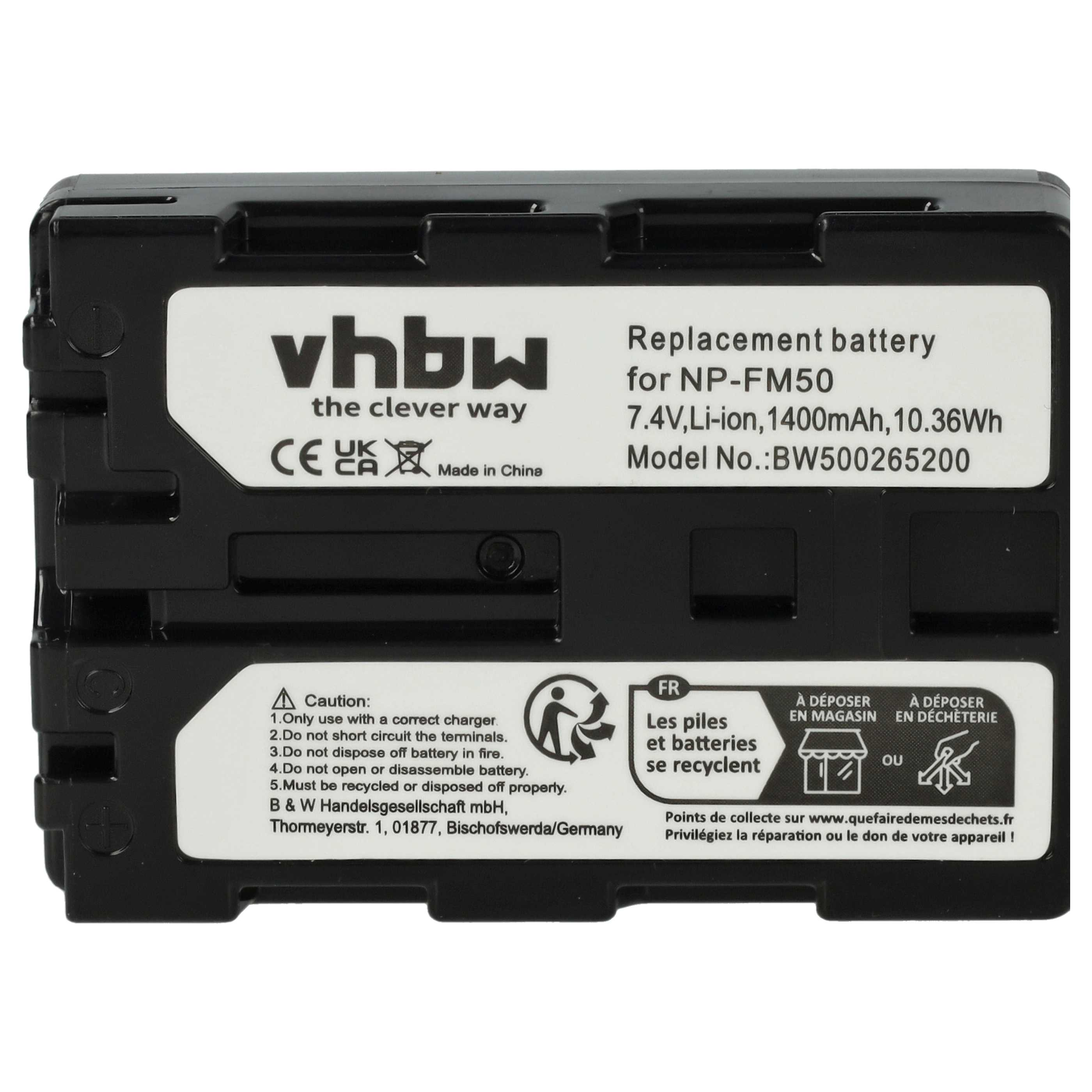 Ersatzbatterie für eine Kamera, mit Text und Warnungen. Es ist schwarz mit weißem Text.