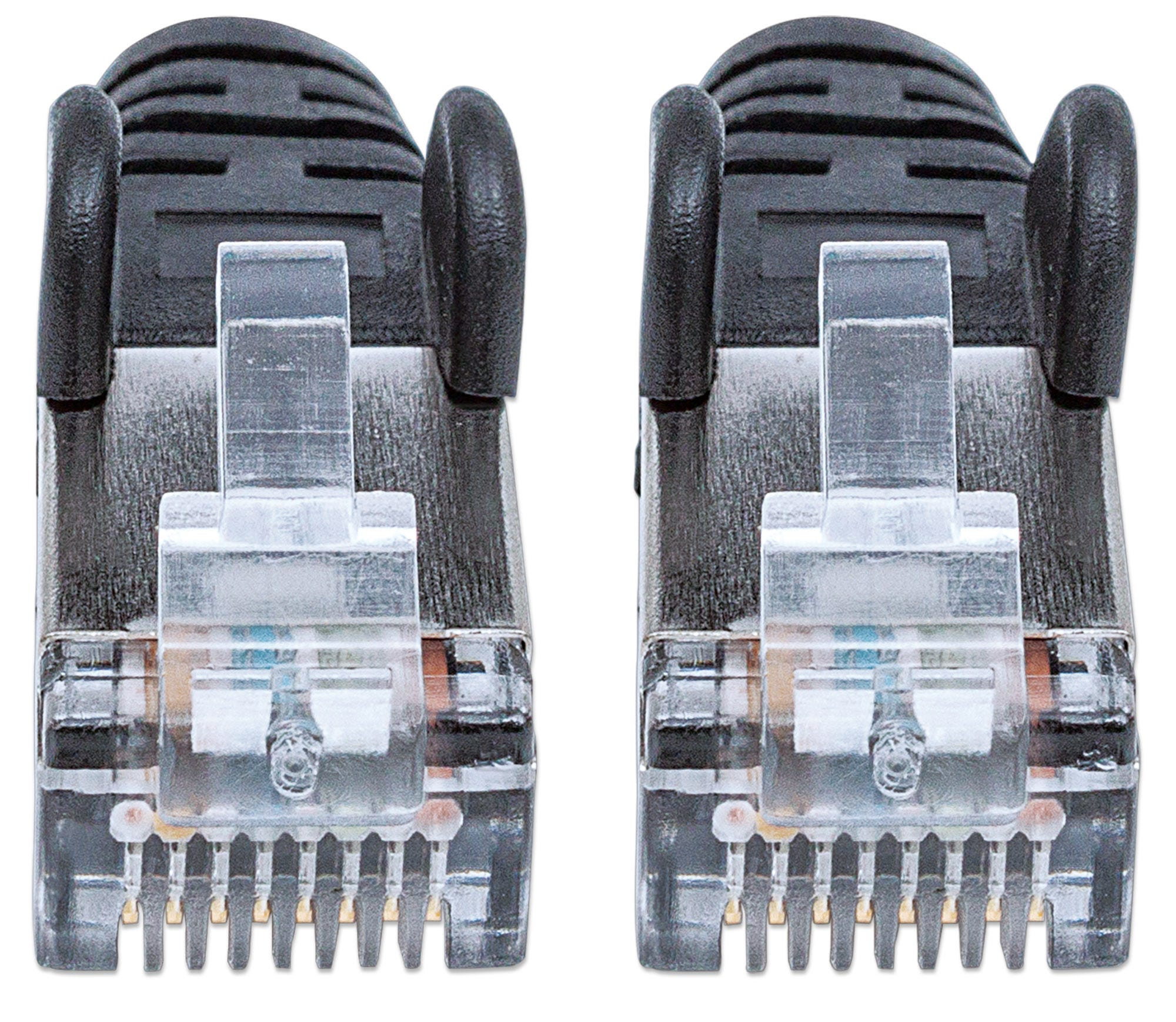 Due connettori RJ45. Plastica nera con testine di connettore in plastica trasparente.