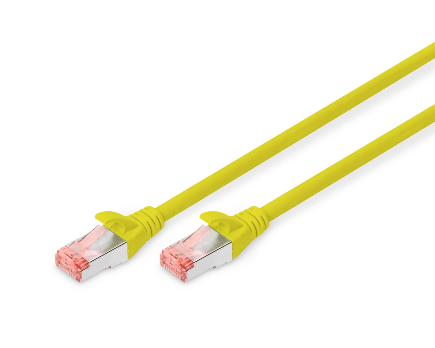 Gele netwerkkabel met connectoren. De connectoren hebben transparante en zilveren details.