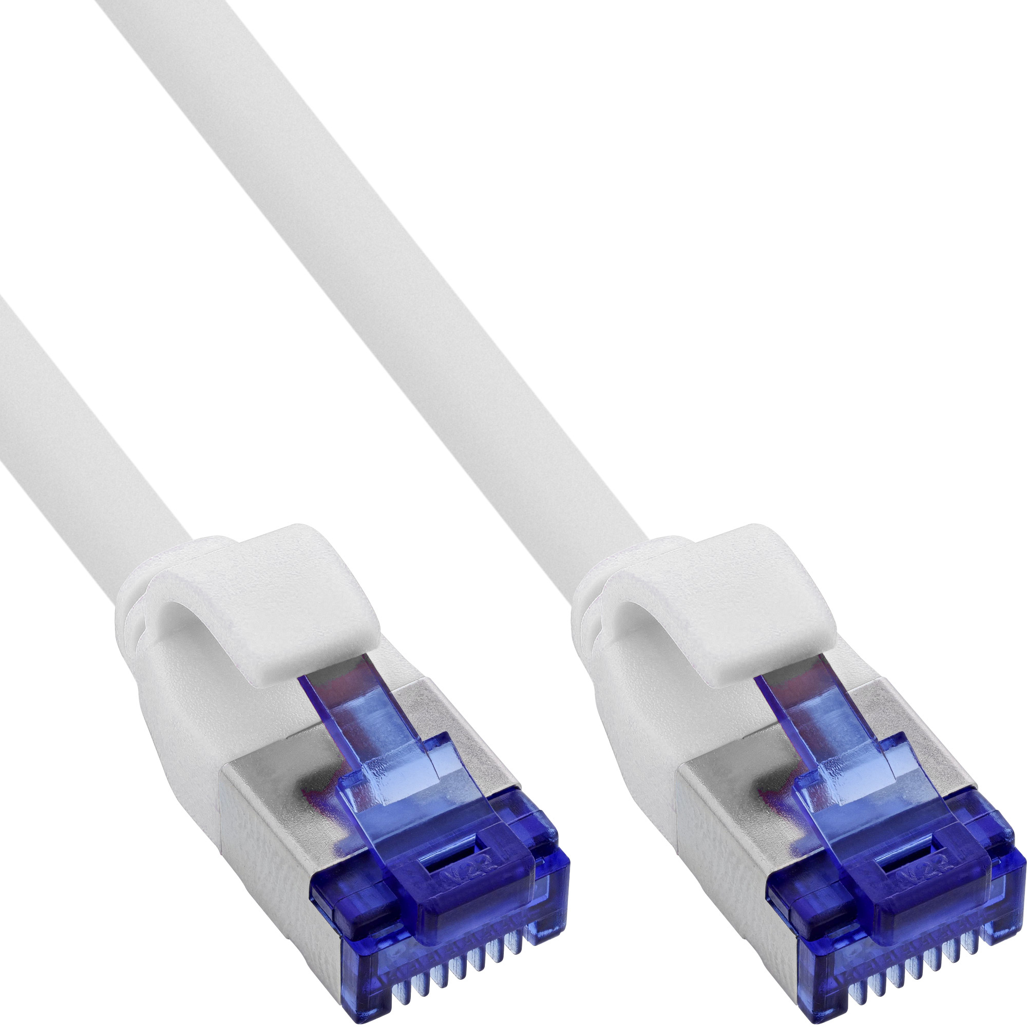 Deux câbles réseau blancs avec des connecteurs blancs et des inserts bleus.