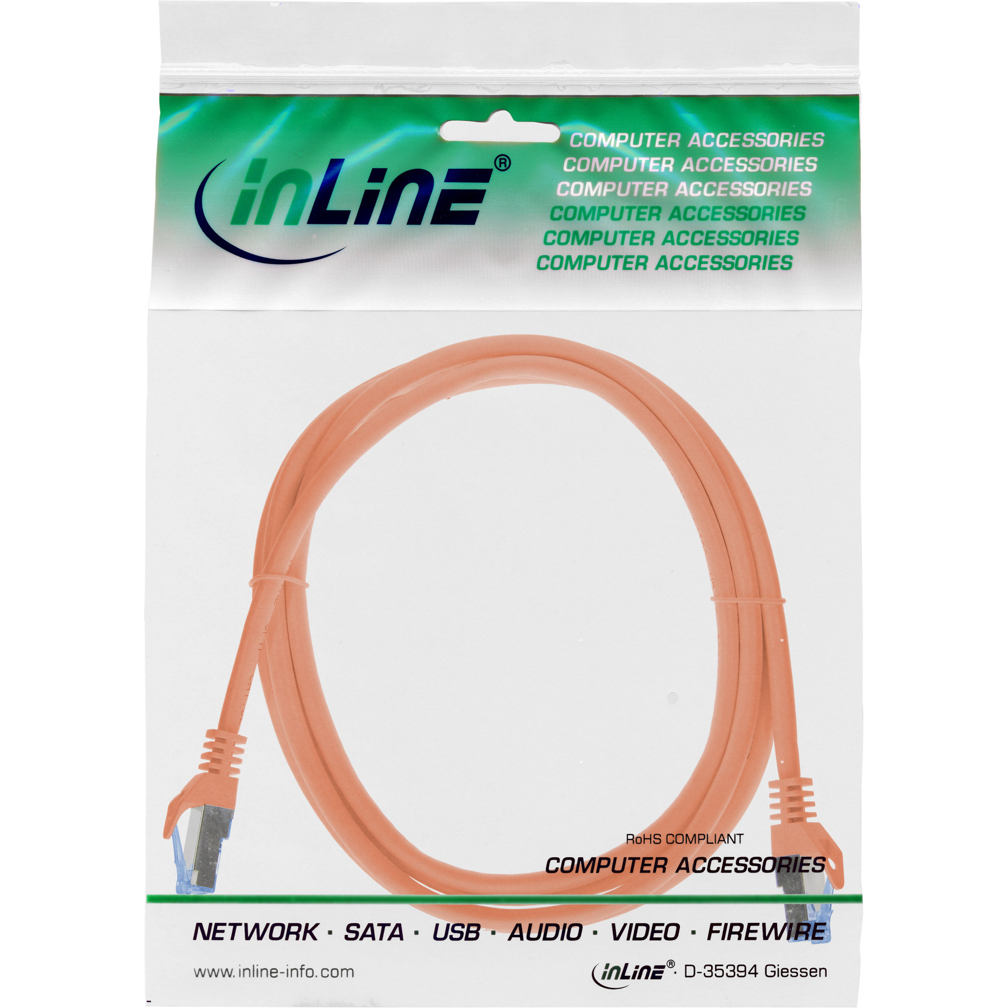 Cavo ethernet arancione in una confezione di plastica con il marchio inLine.