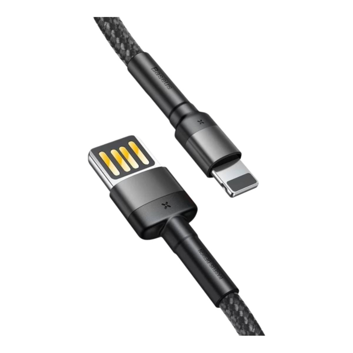 Cable de carga negro y gris con un extremo USB y un extremo Lightning, con la marca Baseus.