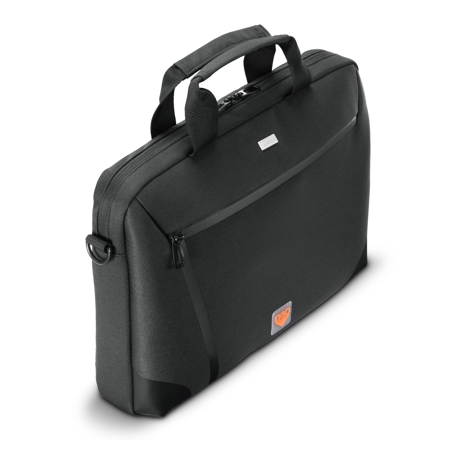 Borsa per laptop nera con maniglia, tasca laterale e logo frontale. Vista angolata.