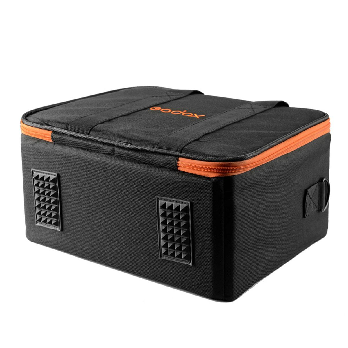 Eine schwarze Godox-Tasche mit orangefarbenen Reißverschlüssen und Griffen. Die Tasche hat ein geometrisches Muster an den Seiten.