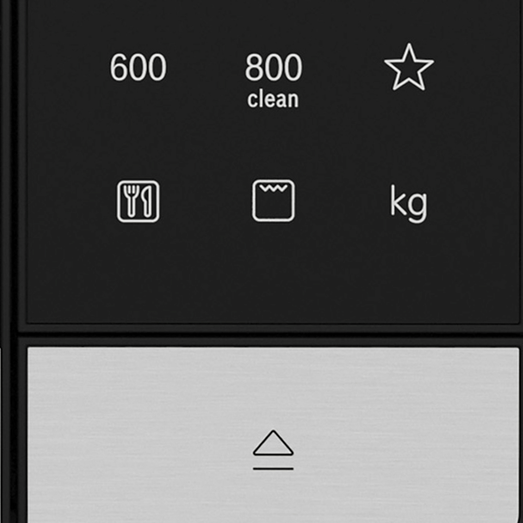 Zbliżenie panelu sterowania piekarnika. Widoczne liczby i symbole.