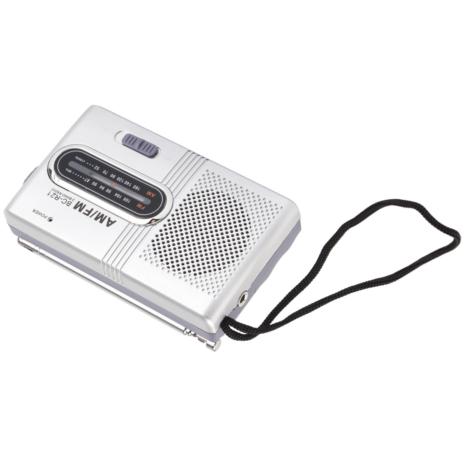Silbernes AM/FM-Radio mit Lautsprecher, Drehrad und schwarzem Riemen auf Weiß.