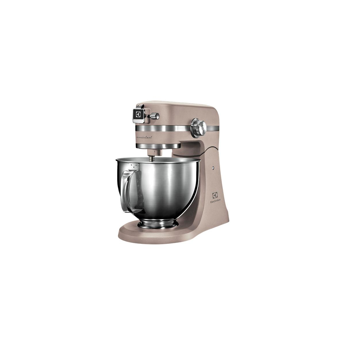Robot da cucina beige con ciotola in acciaio inox. Su sfondo bianco.
