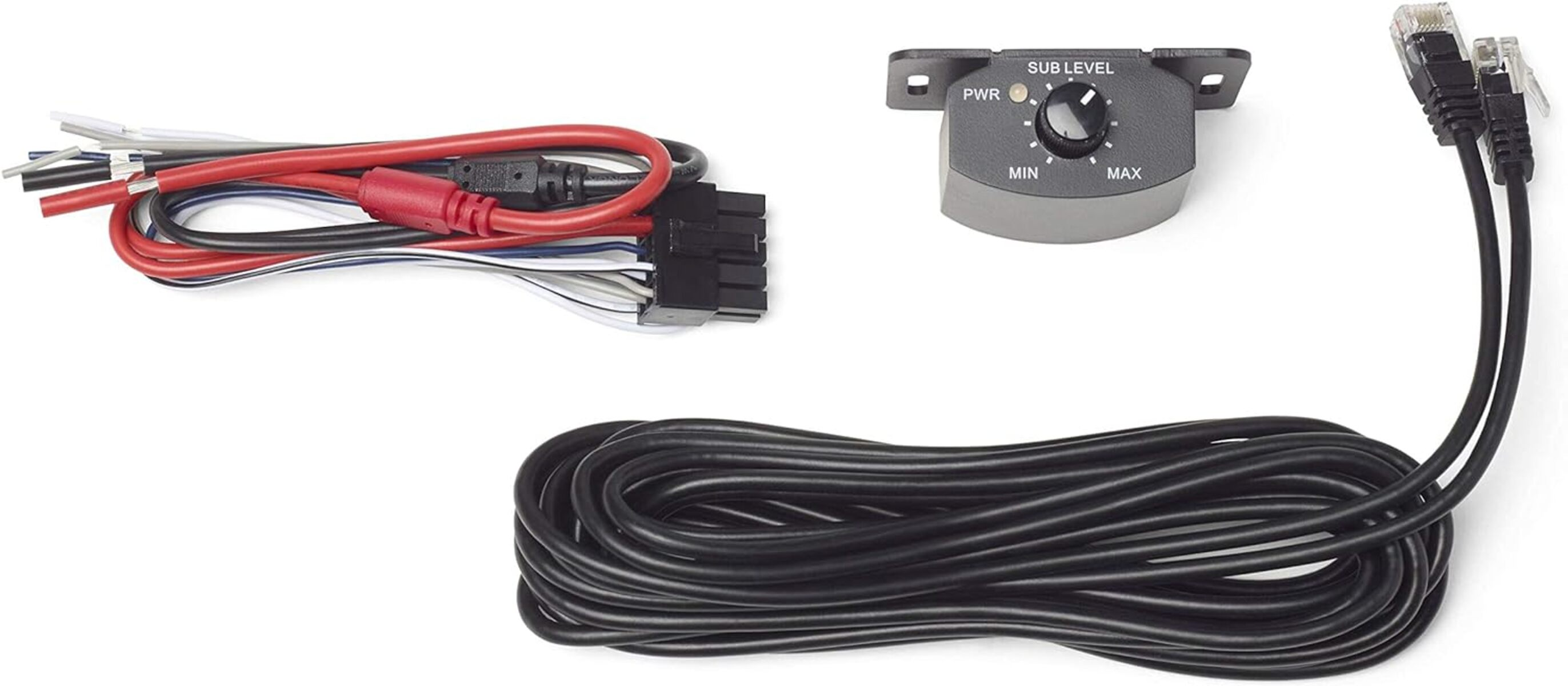 Kabel und ein Sublevel-Regler. Weißer Hintergrund.