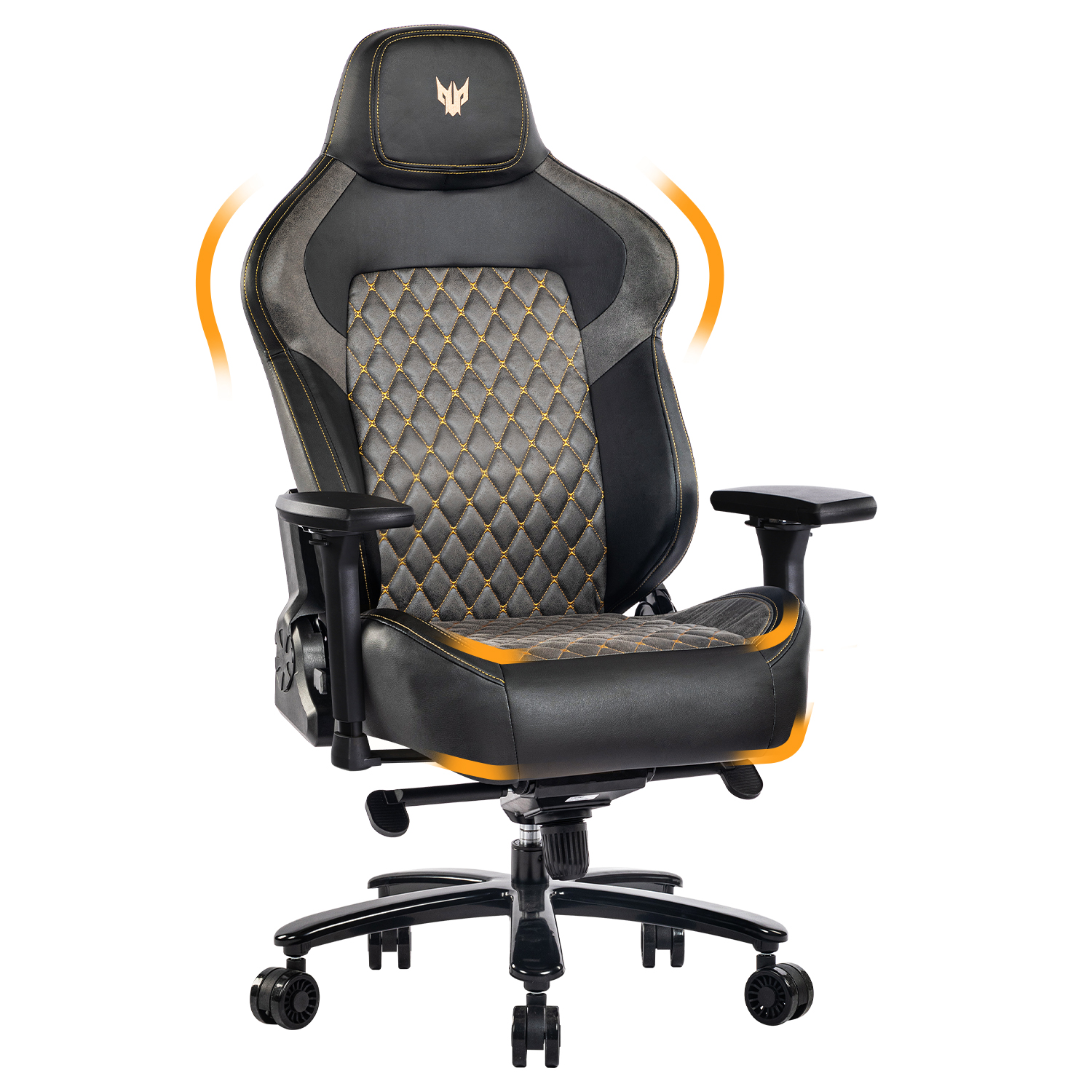 Gaming-Stuhl, schwarz und grau mit gelben Nähten und Akzenten, auf Rädern, isoliert auf Weiß.