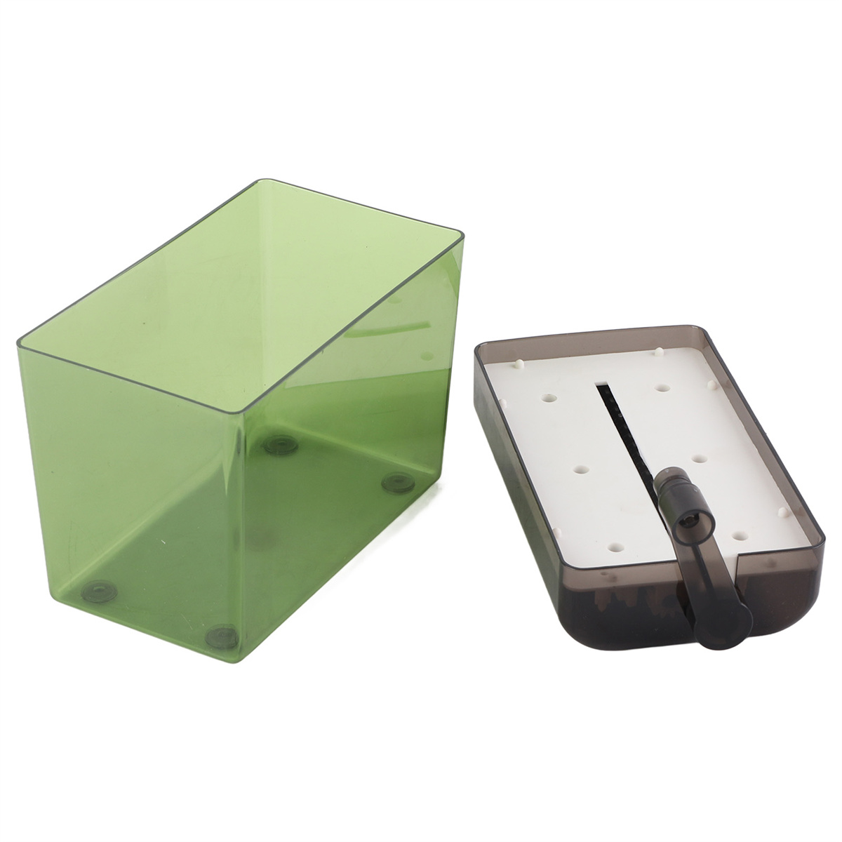 Eine grüne, durchscheinende, rechteckige Box mit passendem Deckel, schwarzem Griff und weißer Innenfläche.