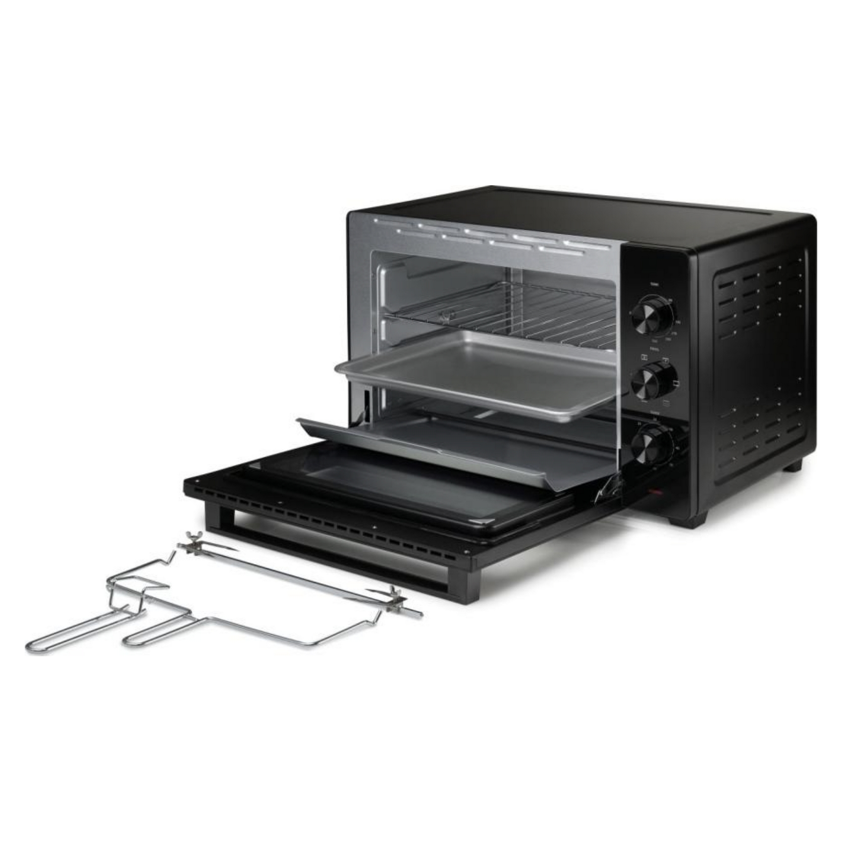 Un forno tostapane nero e argento, con la porta aperta e accessori a sinistra.