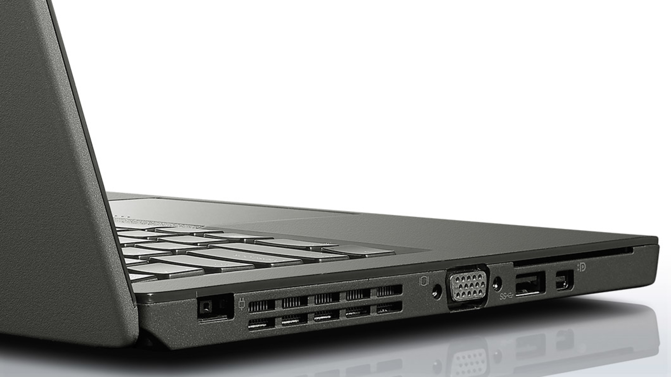 Laptop-Seitenansicht mit Anschlüssen: USB, SD-Karte und VGA. Schwarz, sauberes Design, weißer Hintergrund.