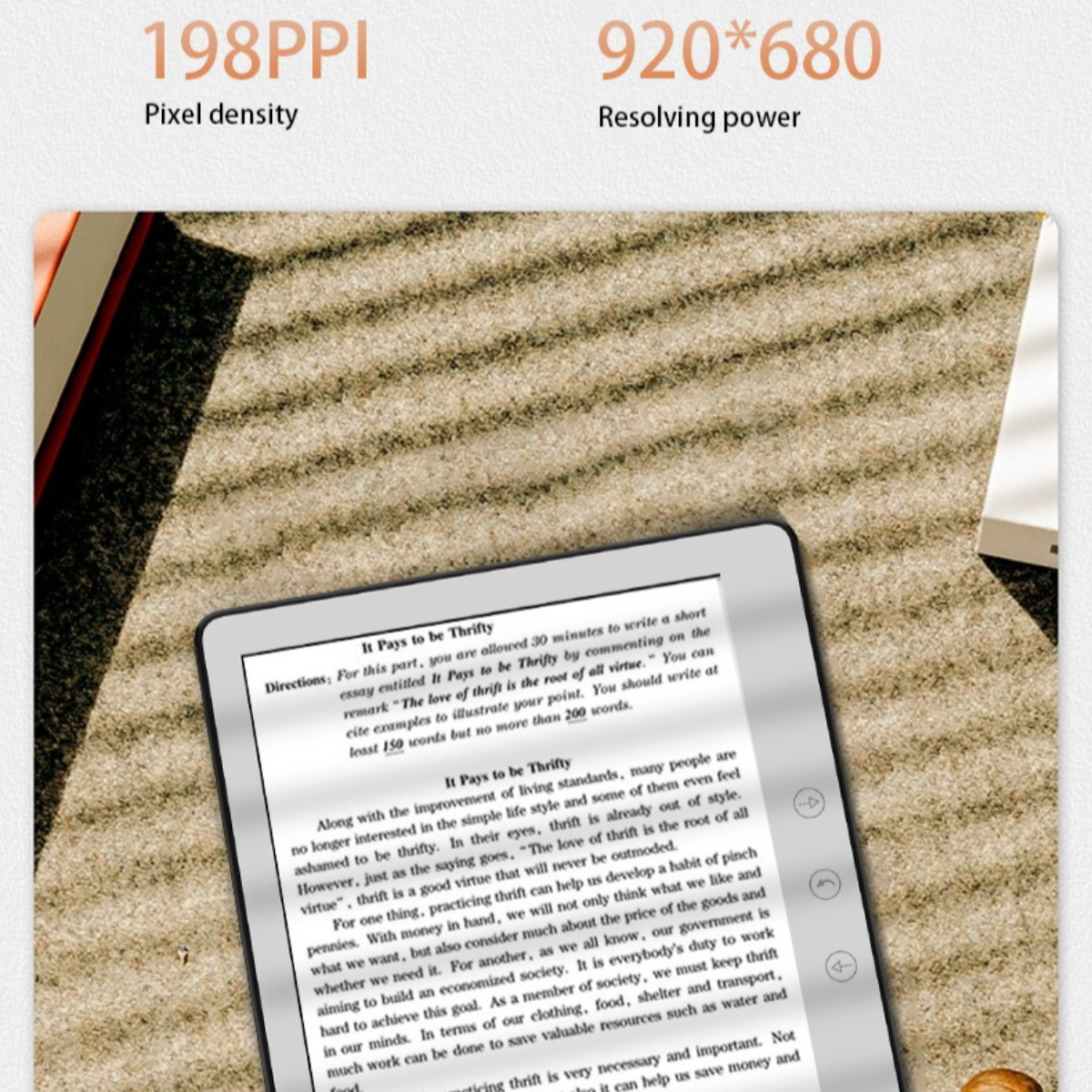 Ein E-Reader zeigt Text auf dem Bildschirm, Text über Sparsamkeit.
