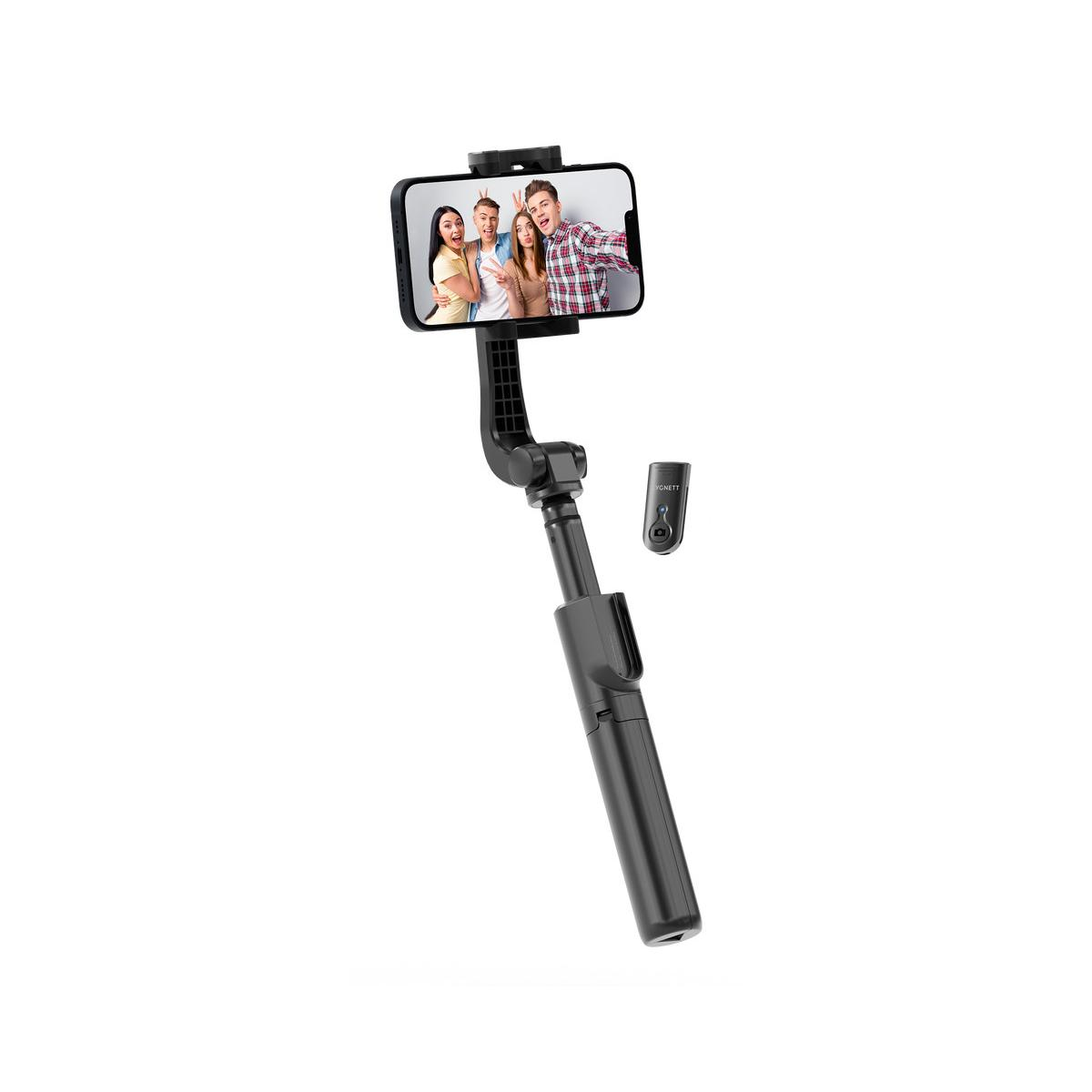 Bastone per selfie nero con smartphone che mostra persone. Sfondo bianco.