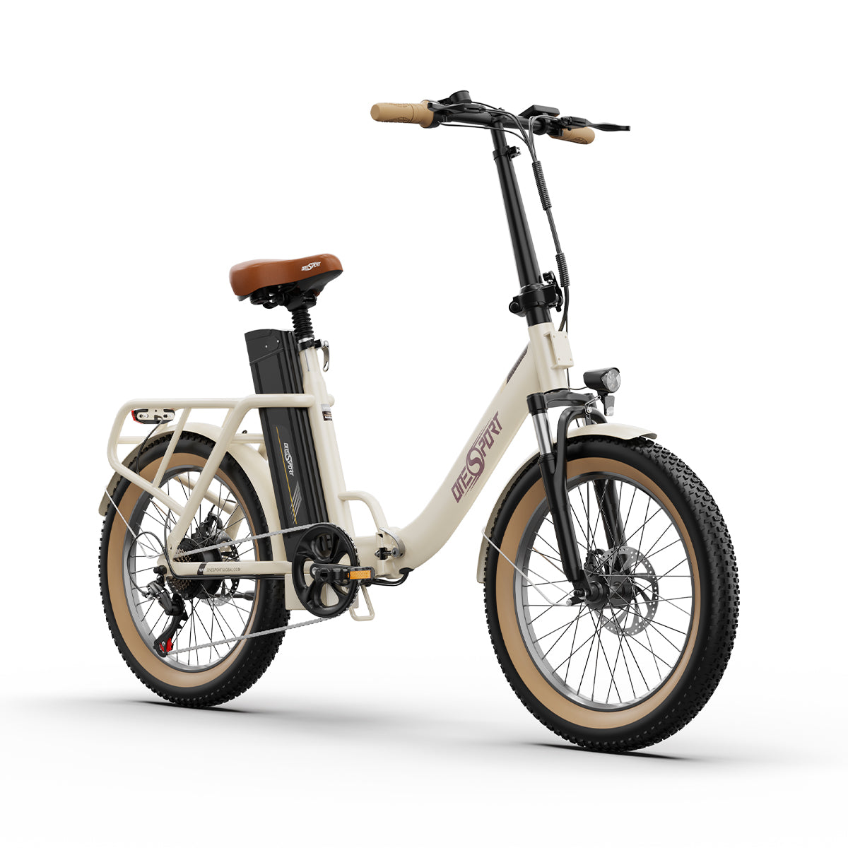 Cremefarbenes Elektrofahrrad. Brauner Sitz, Lenker und Reifen. Schwarzer Motor und Gepäckträger.