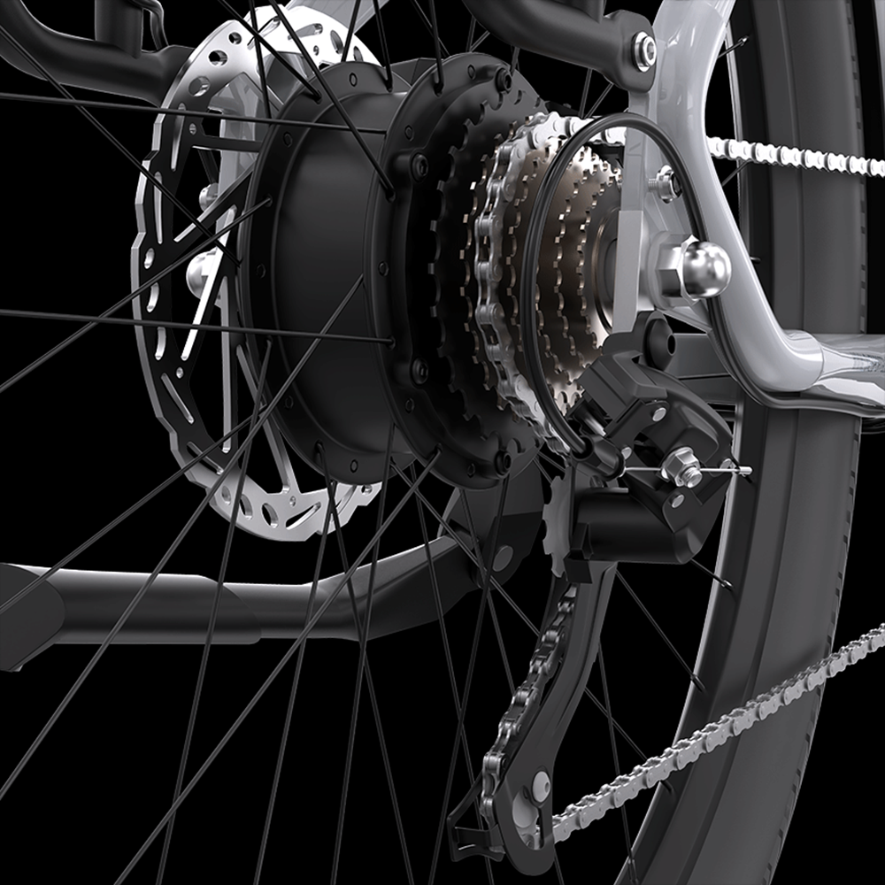 Primer plano de la rueda trasera de una bicicleta, mostrando los engranajes, el freno de disco y la cadena sobre un fondo negro.