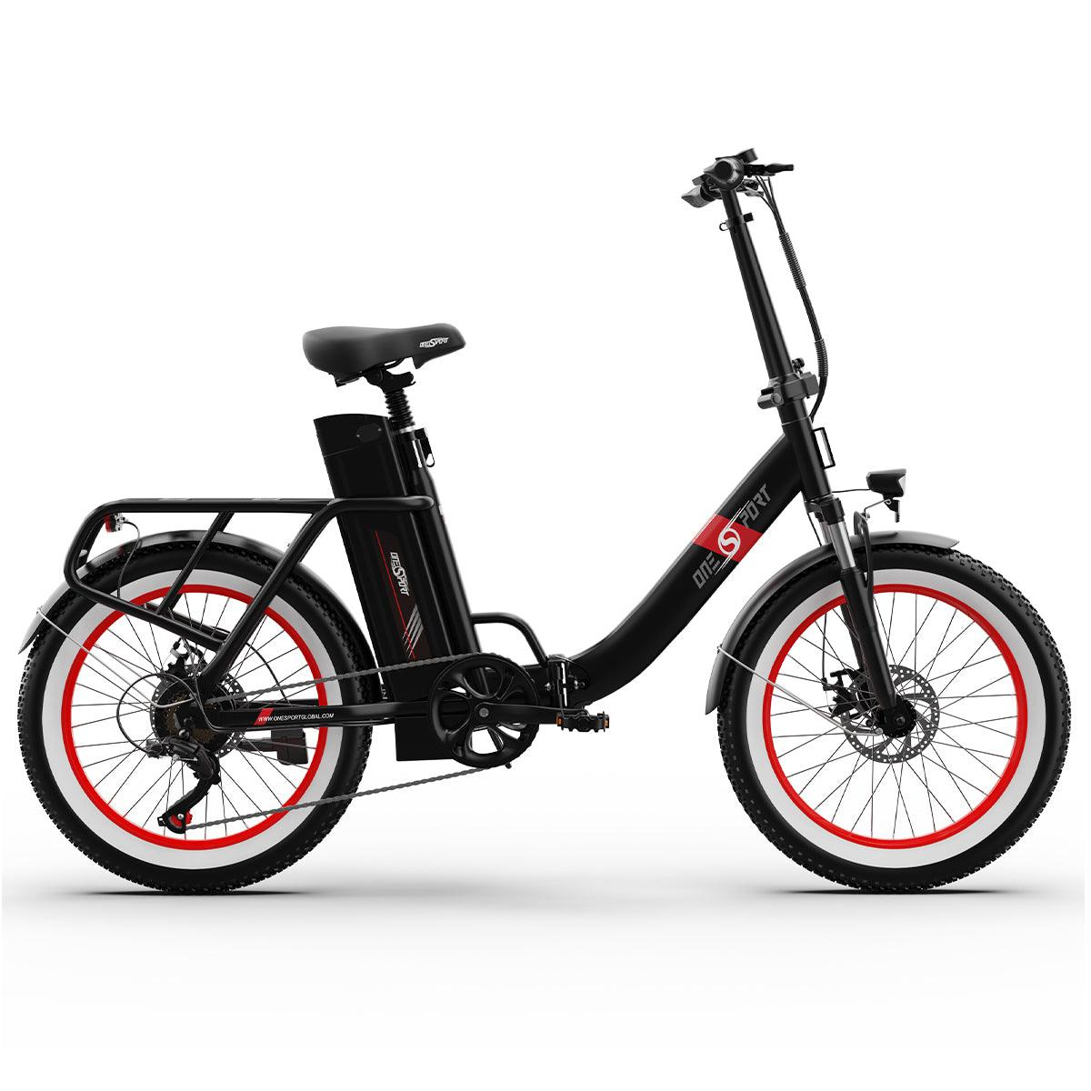 Schwarzes Elektrofahrrad mit weißen Felgen, roten Akzenten und schwarzem Sitz. Der Hintergrund ist weiß.