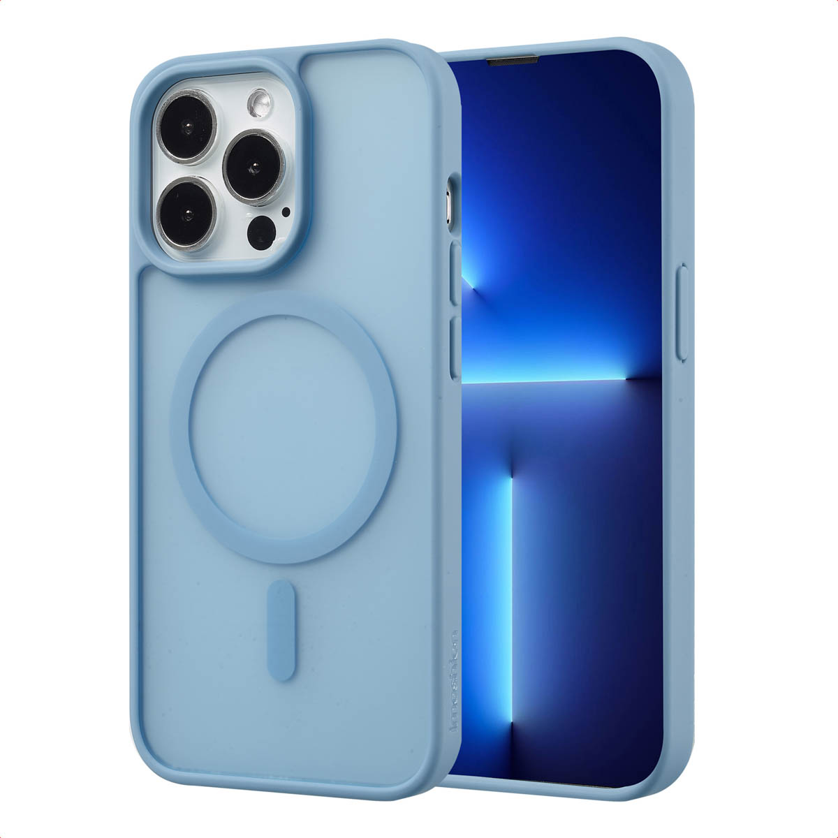 Coque de téléphone bleu clair avec téléphone à l'intérieur. La coque a un cercle MagSafe et une découpe pour l'appareil photo.