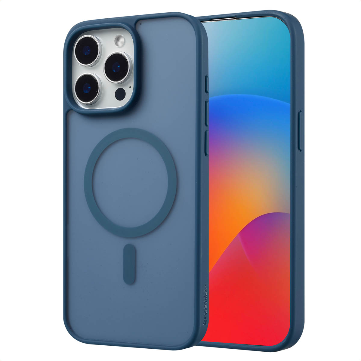 Coque de téléphone bleue avec cercle MagSafe et découpes pour l'appareil photo. Le téléphone est à l'intérieur.