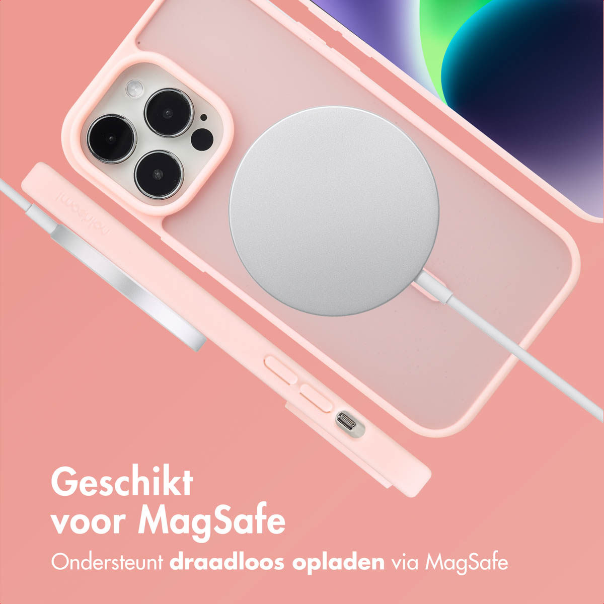 Coque de téléphone rose avec chargeur MagSafe. Téléphone en arrière-plan. Texte en bas.