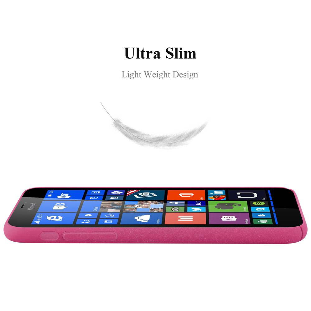 Un teléfono rosa plano, con una pluma flotando encima, diseño ultra delgado.