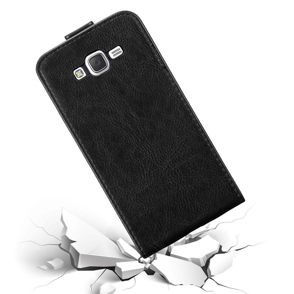 Custodia nera con texture in pelle su superficie crepata.