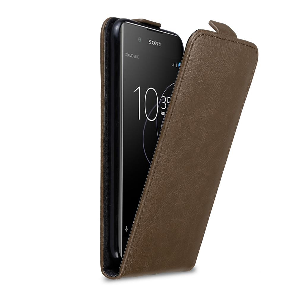 Custodia in pelle marrone per telefono protegge un telefono Sony. La custodia è aperta, rivelando lo schermo.