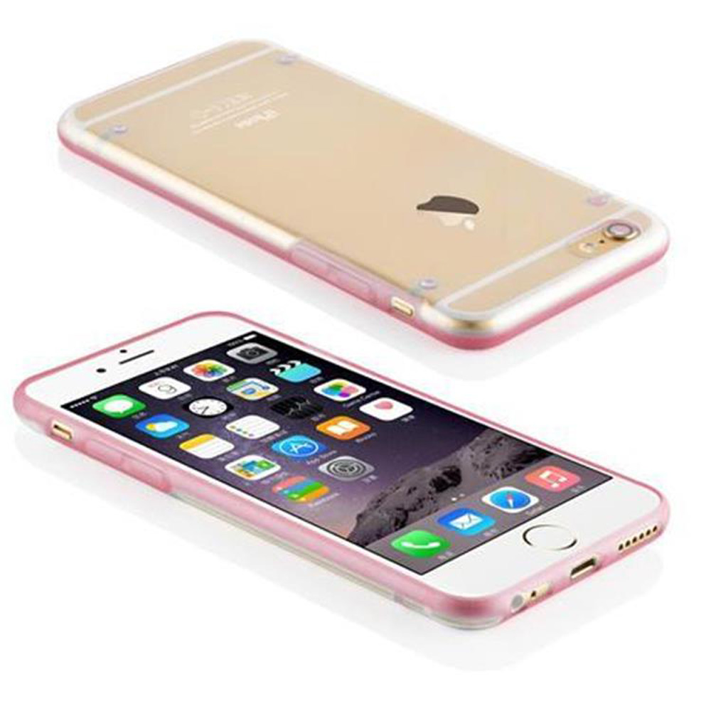 Dos teléfonos, uno en una funda rosa y transparente, el otro es la funda del teléfono. El teléfono tiene un borde rosa.