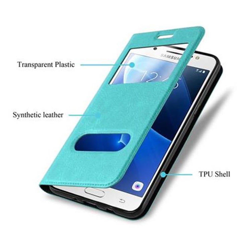 Una funda de teléfono con un teléfono dentro. La funda es turquesa, con una ventana transparente y anotaciones.