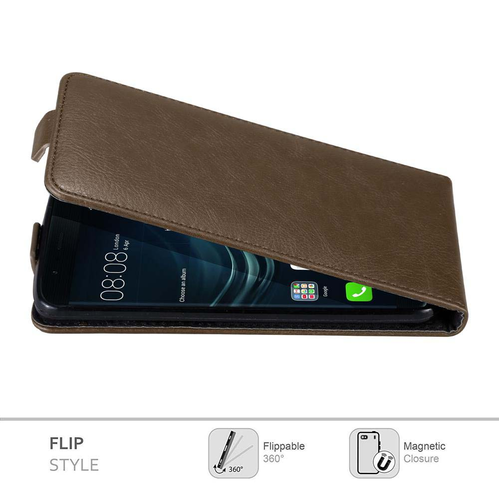 Un teléfono en una funda tipo flip marrón, con la hora en la pantalla.