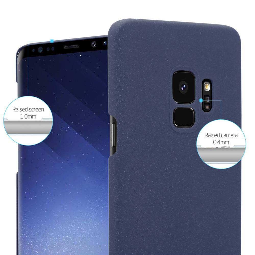 La custodia blu protegge un telefono. Mostra schermo e fotocamera rialzati. La custodia ha una finitura opaca.